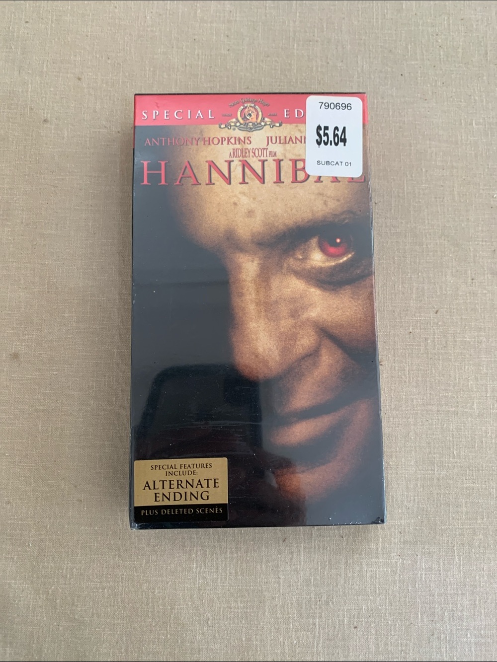 Hannibal Special Edition DVD - Red Accent